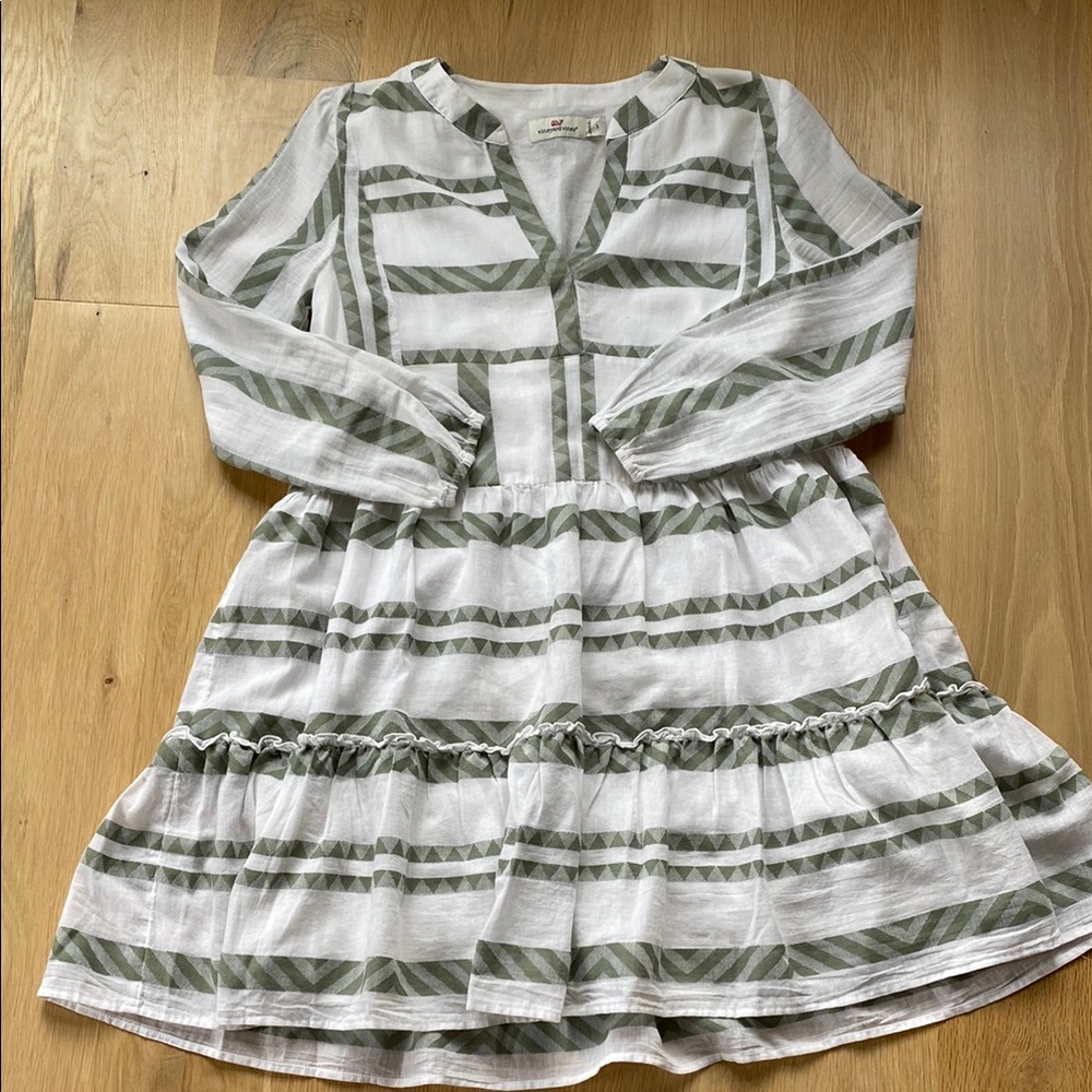 Vineyard Vines Green and White Tiered Ruffled Dress
